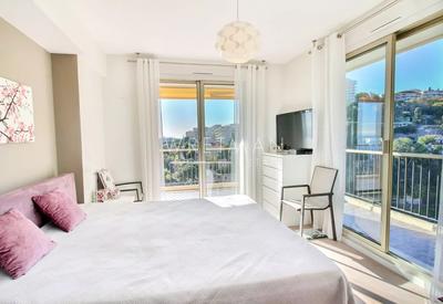 Appartement - 80 m² - 3 pièces