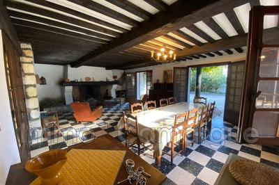 Maison - 162 m² - 8 pièces