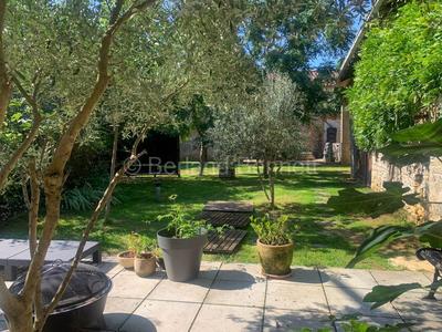 Maison en pierre - 130 m² - 7 pièces