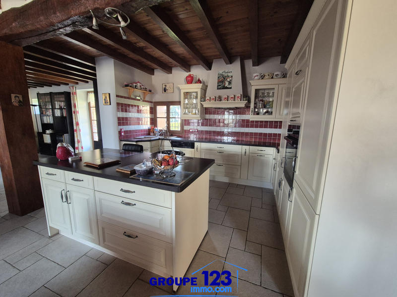 Maison - 207 m² - 5 pièces