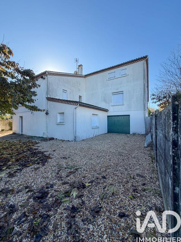 Maison de village - 257 m² - 17 pièces