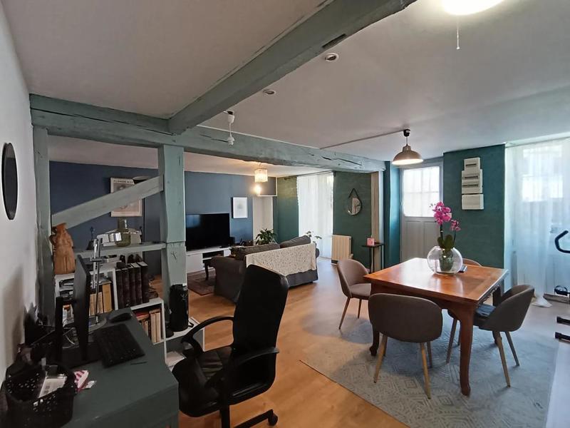 Maison - 94 m² - 4 pièces