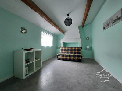 Maison - 229 m² - 8 pièces