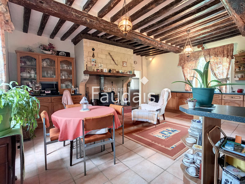 Propriété - 426 m² - 10 pièces