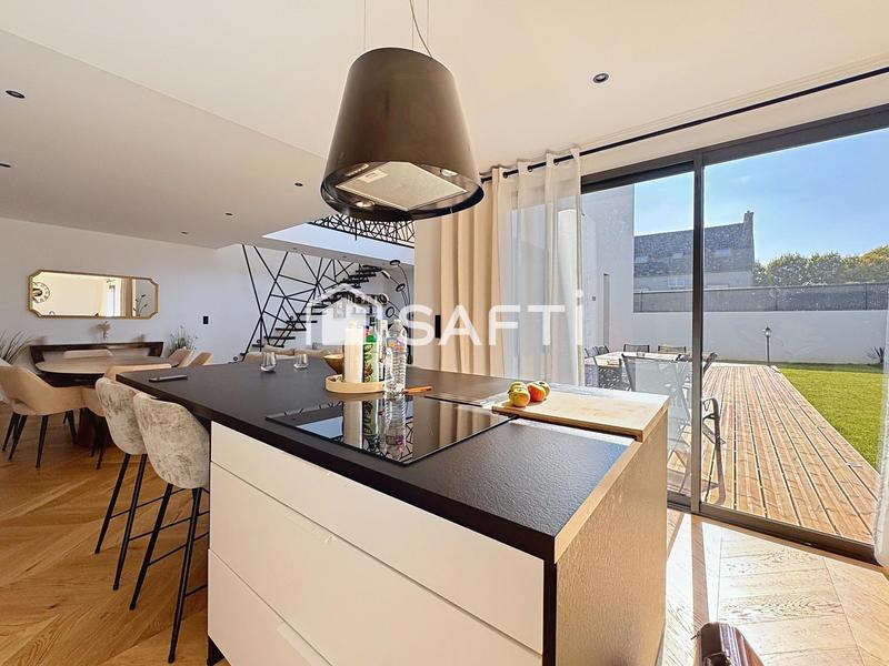 Maison - 160 m² - 7 pièces