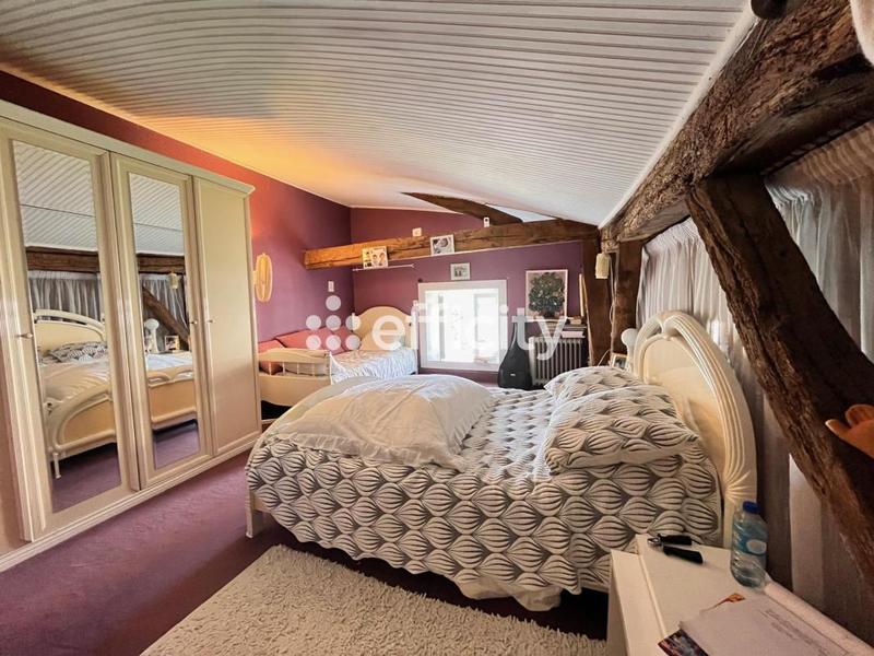 Demeure - 420 m² - 6 pièces