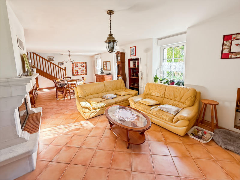 Maison - 160 m² - 5 pièces