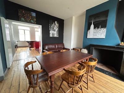 Maison - 240 m² - 6 pièces