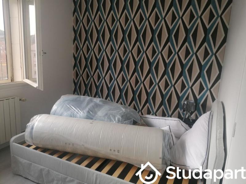 Chambre - 11 m² - 1 pièce