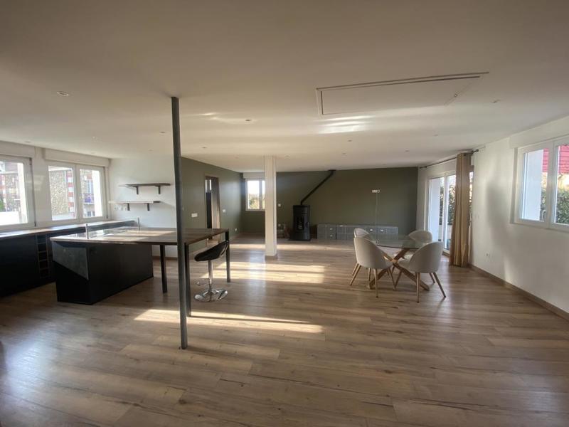 Maison - 163 m² - 6 pièces