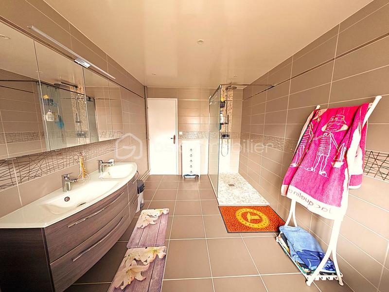 Longère - 310 m² - 10 pièces