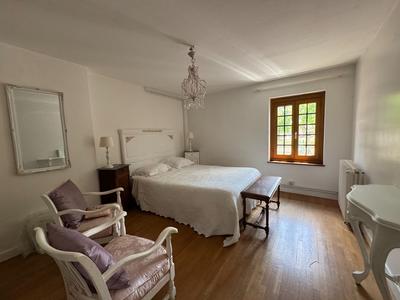 Maison - 187 m² - 6 pièces