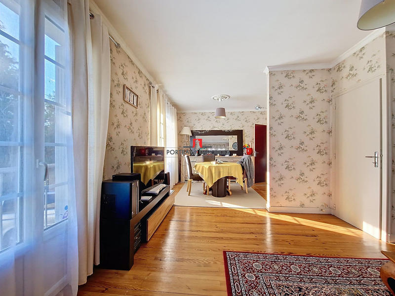 Maison - 110 m² - 4 pièces