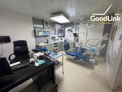 Local d'activités - 142 m²