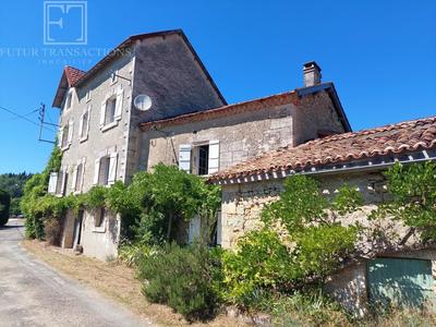 Maison - 216 m² - 6 pièces