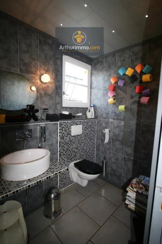 Maison - 99 m² - 4 pièces