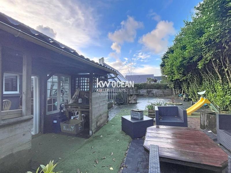 Maison - 176 m² - 8 pièces