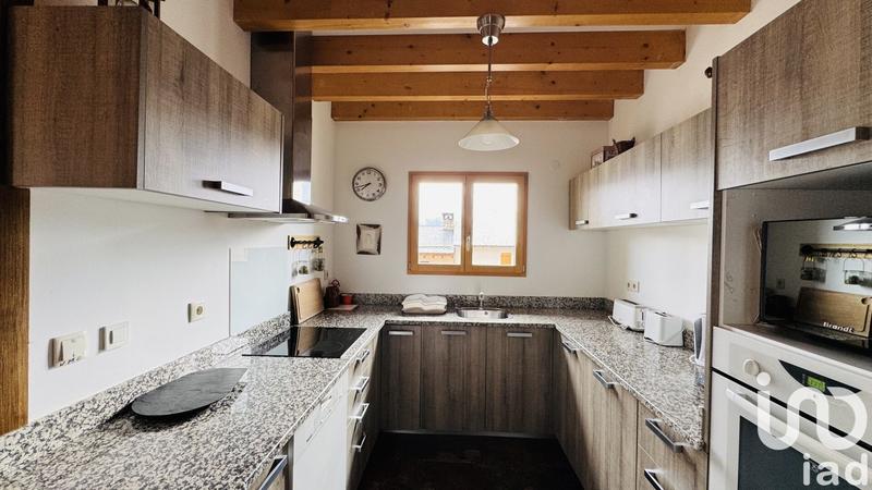 Maison - 209 m² - 7 pièces