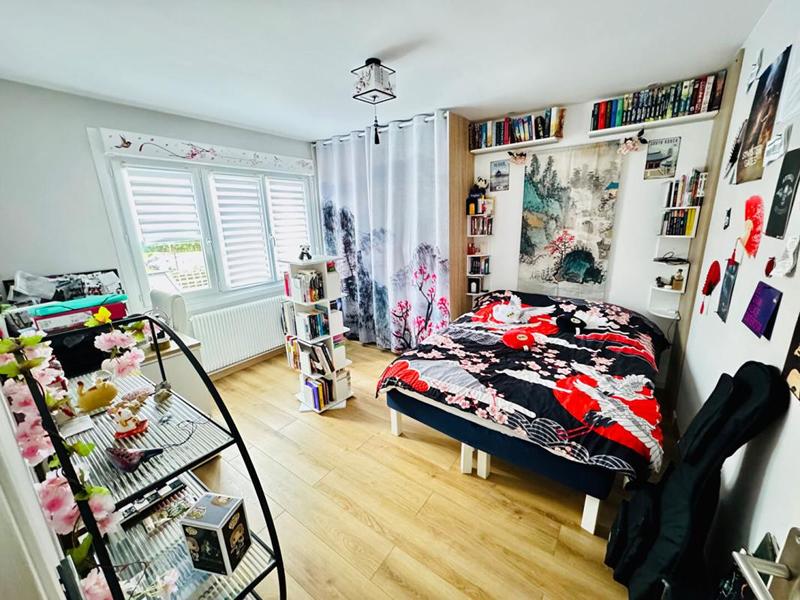 Maison - 140 m² - 6 pièces