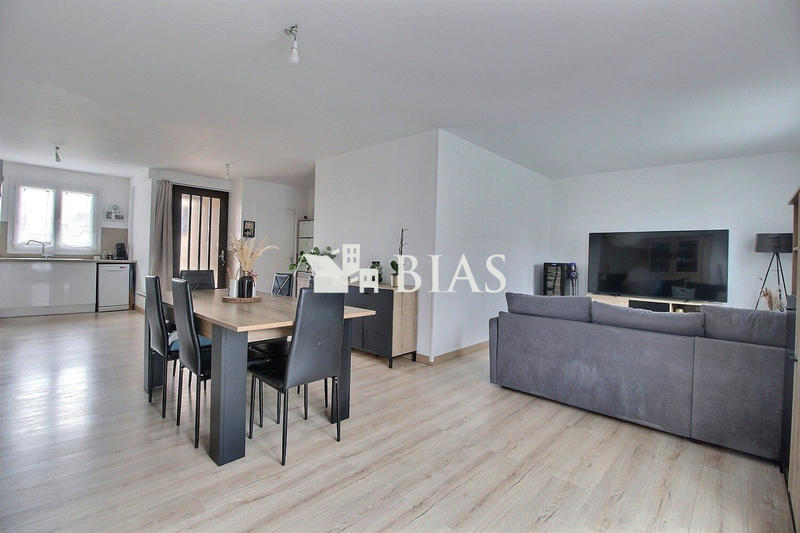 Maison - 88 m² - 4 pièces