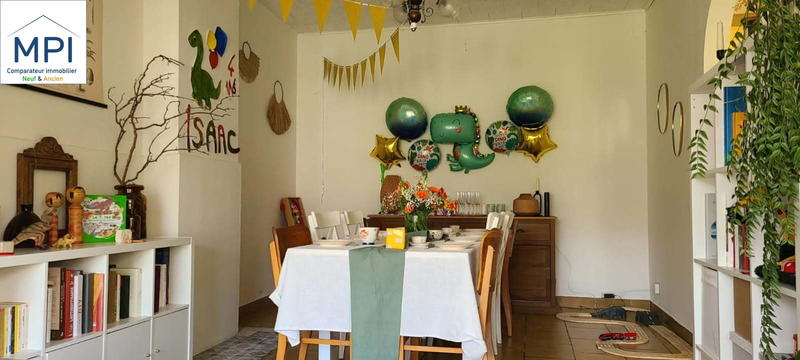 Maison - 95 m² - 4 pièces