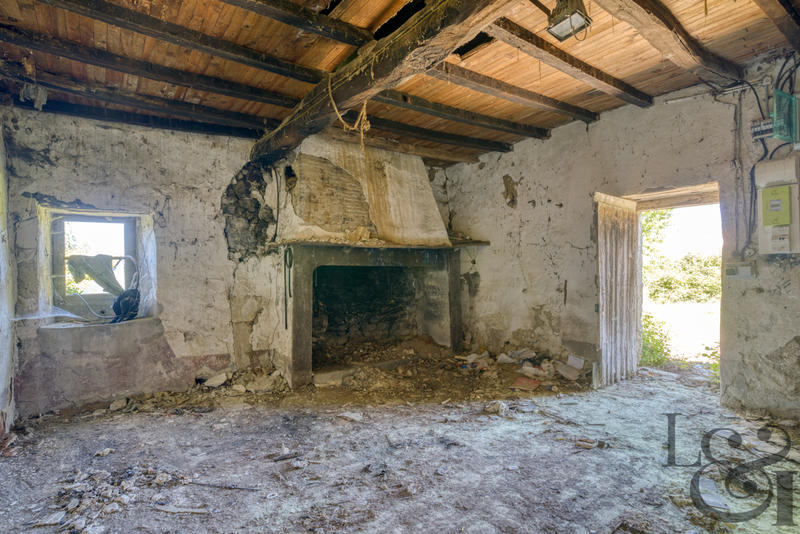 Maison - 300 m² - 3 pièces