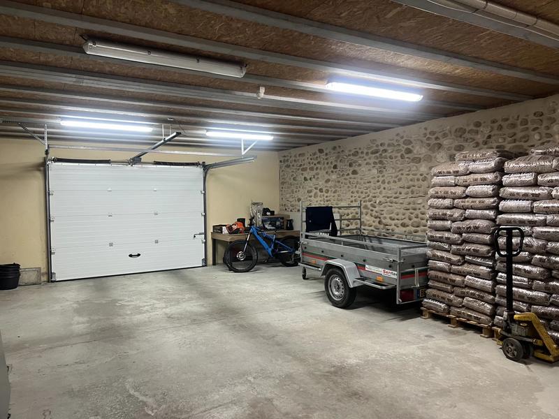 Maison - 170 m² - 8 pièces