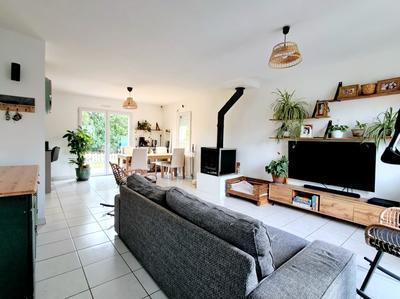 Maison - 86 m² - 5 pièces