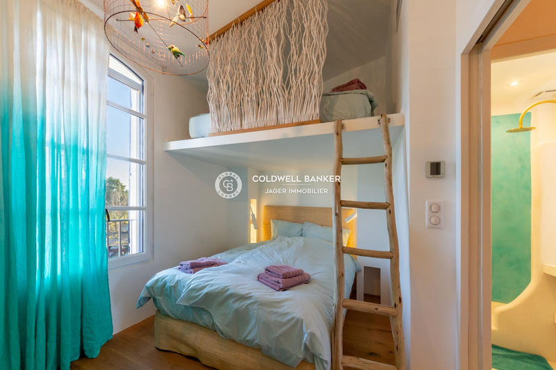 Villa - 170 m² - 8 pièces