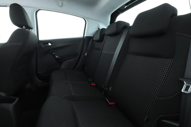 Peugeot 208 1.2 PureTech Allure 5p 110 ch