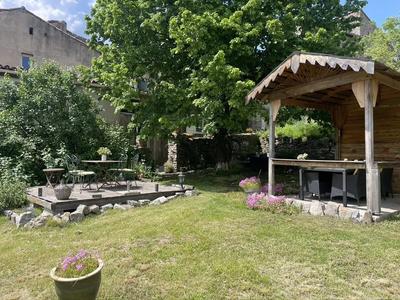 Maison de village - 107 m² - 4 pièces