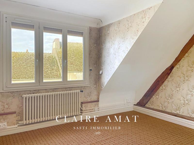 Maison - 92 m² - 5 pièces
