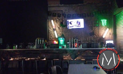 Local commercial - 220 m² - 4 pièces