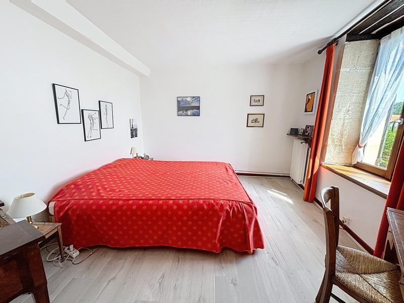 Maison - 350 m² - 12 pièces