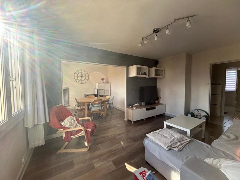 Appartement - 67 m² - 3 pièces