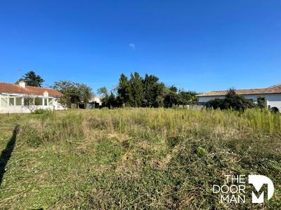 Terrain constructible - 594 m²