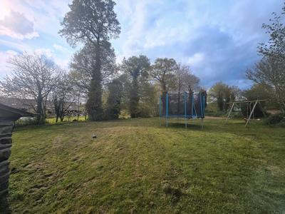 Maison - 215 m² - 12 pièces