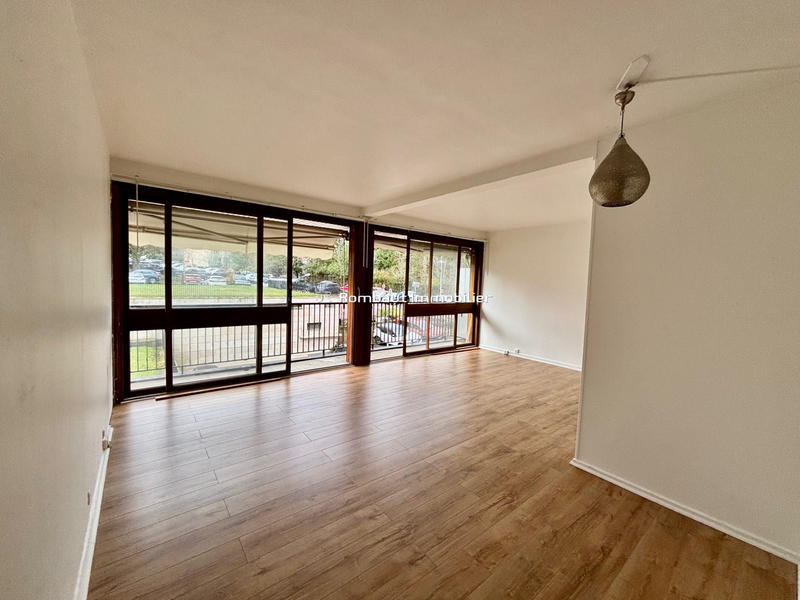 Appartement - 88 m² - 5 pièces