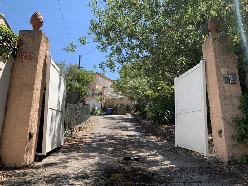 Maison - 225 m² - 7 pièces