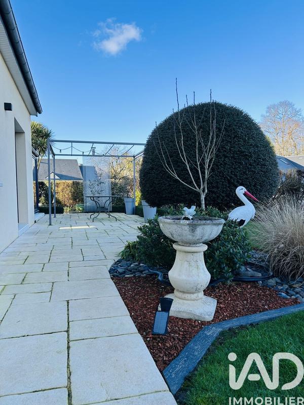 Maison - 180 m² - 8 pièces