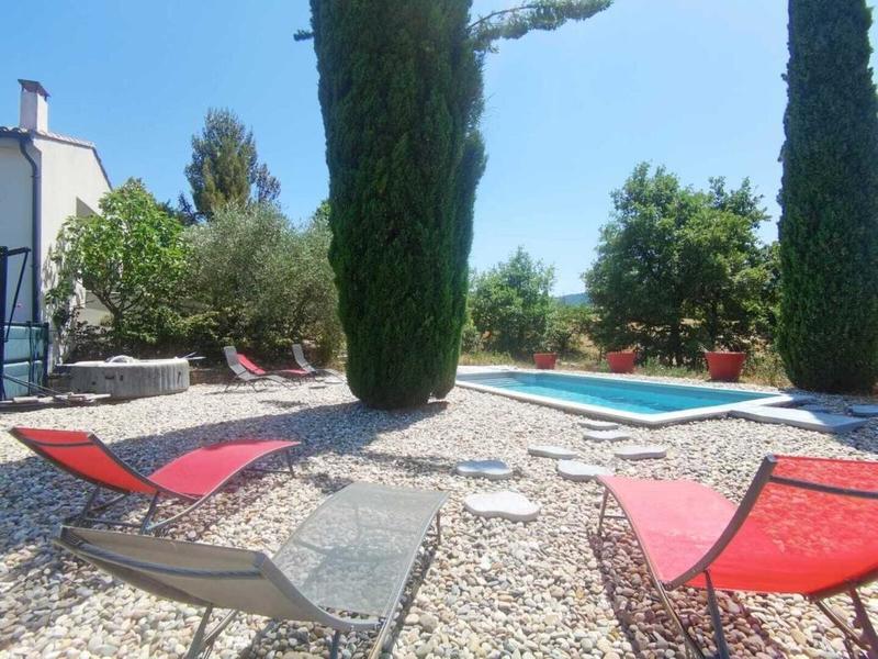 Villa - 202 m² - 7 pièces