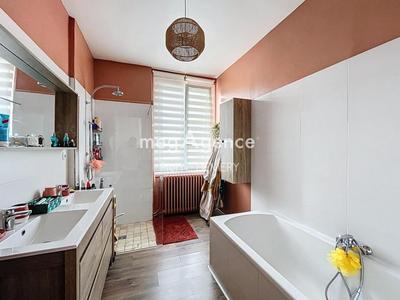 Pavillon - 122 m² - 5 pièces