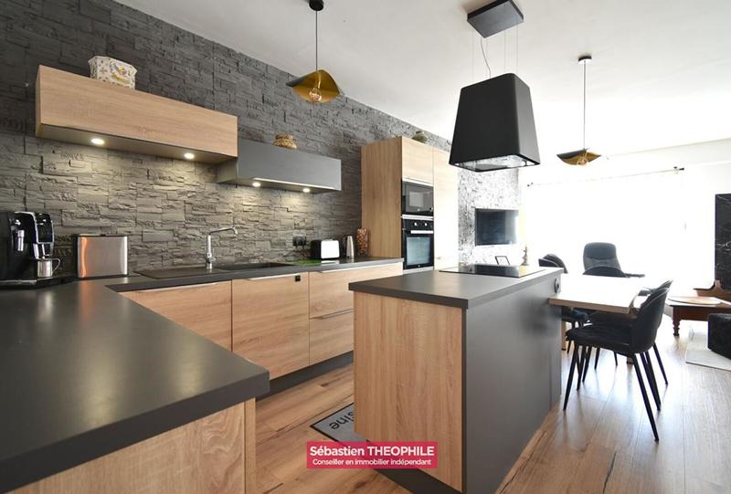 Maison - 194 m² - 6 pièces