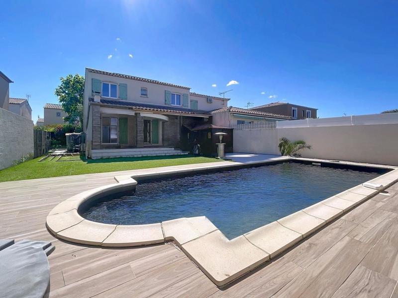 Maison - 108 m² - 4 pièces