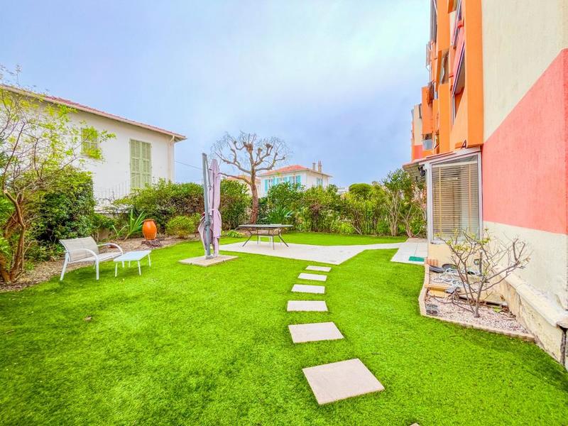 Appartement - 90 m² - 5 pièces