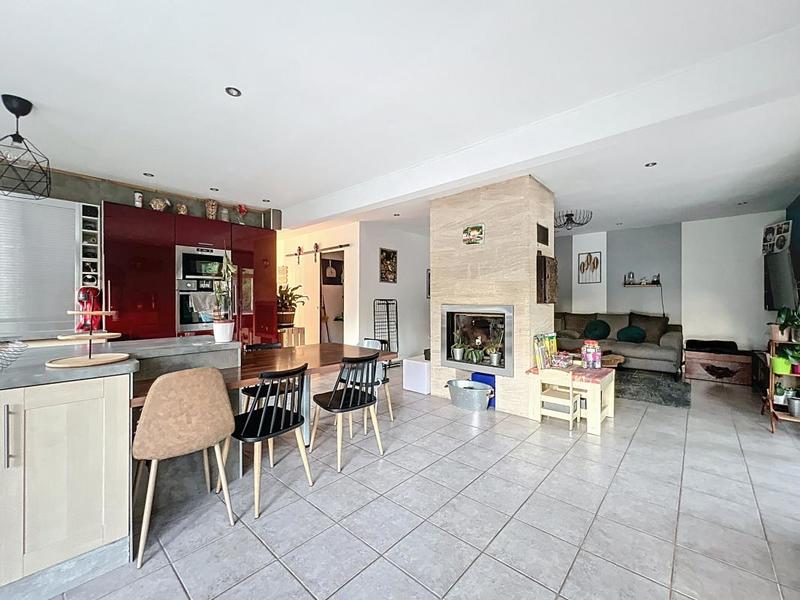 Villa - 158 m² - 6 pièces