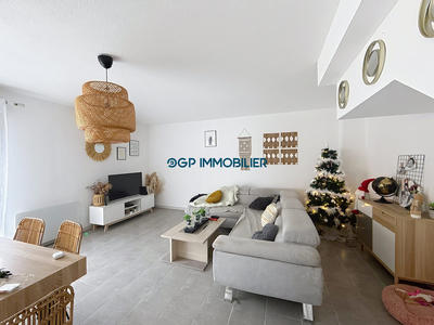 Maison - 85 m² - 4 pièces