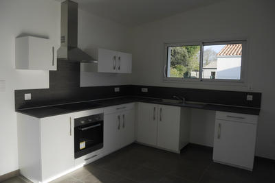 Maison - 85 m² - 4 pièces