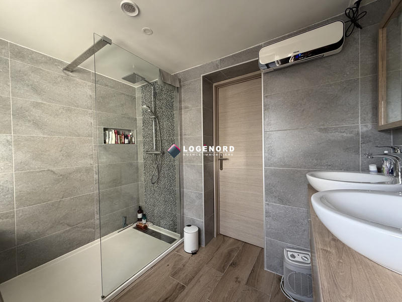 Maison - 94 m² - 4 pièces