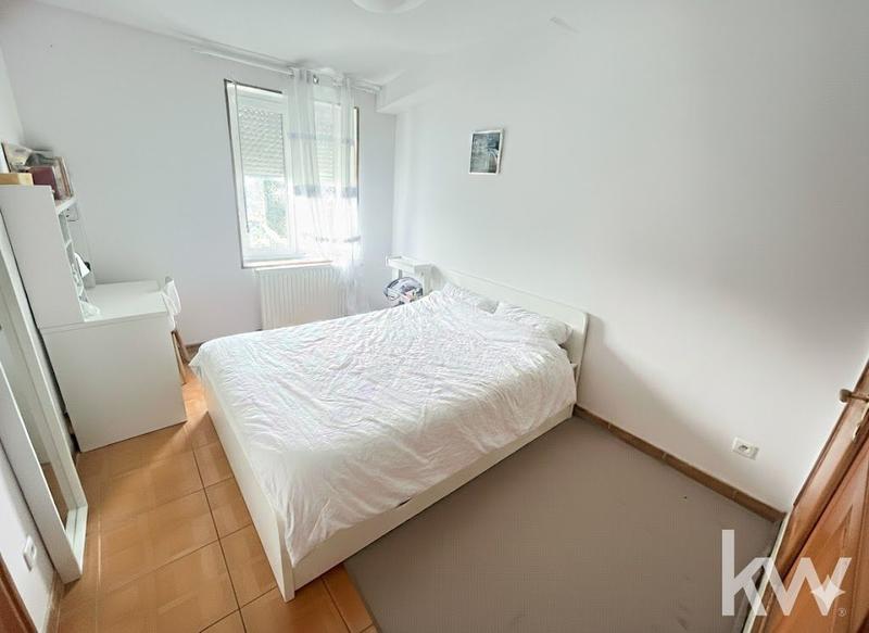 Appartement - 100 m² - 5 pièces